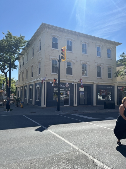 73 King Street West, Unit 202