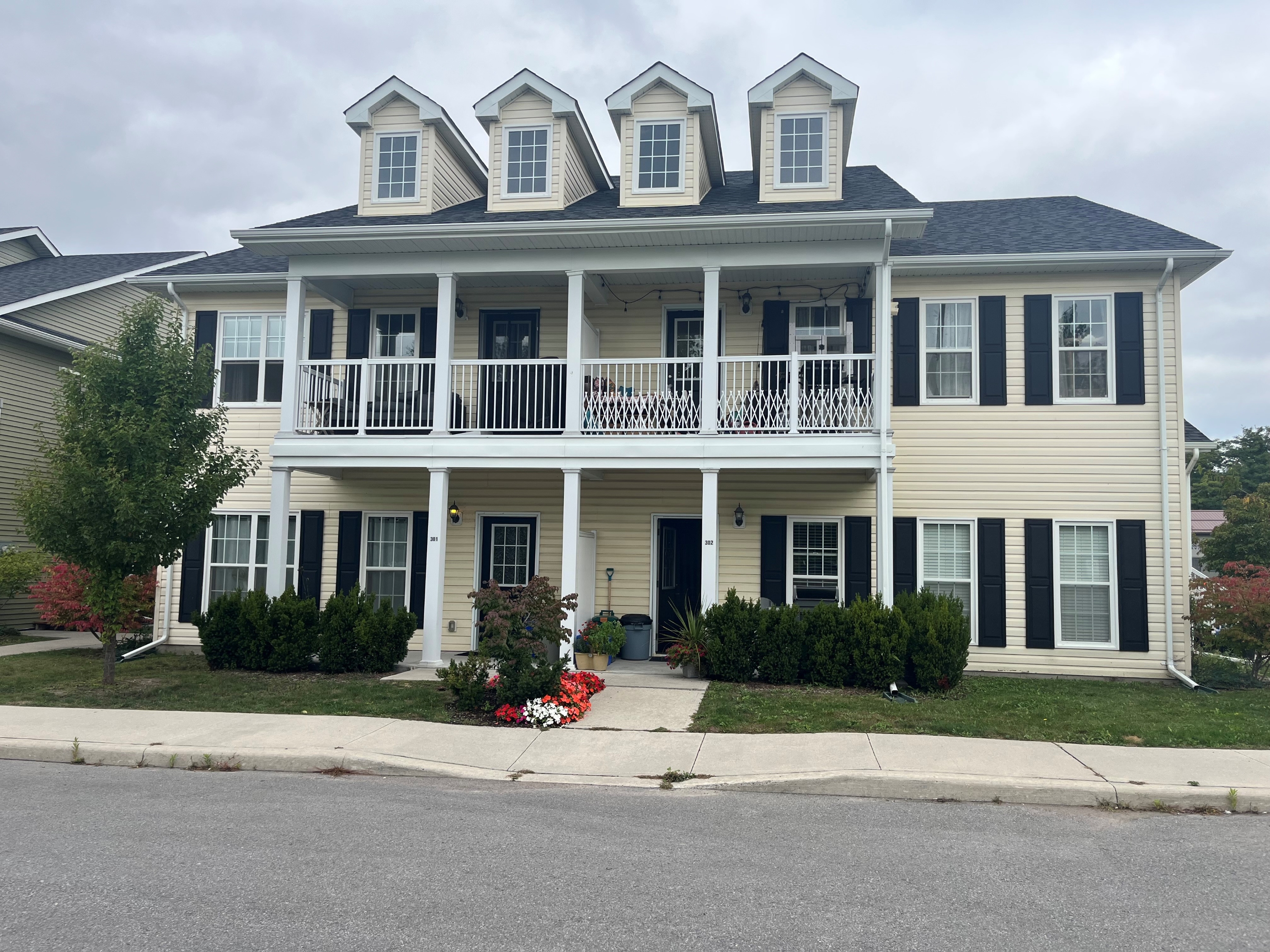 680 Ontario Street, Unit 301