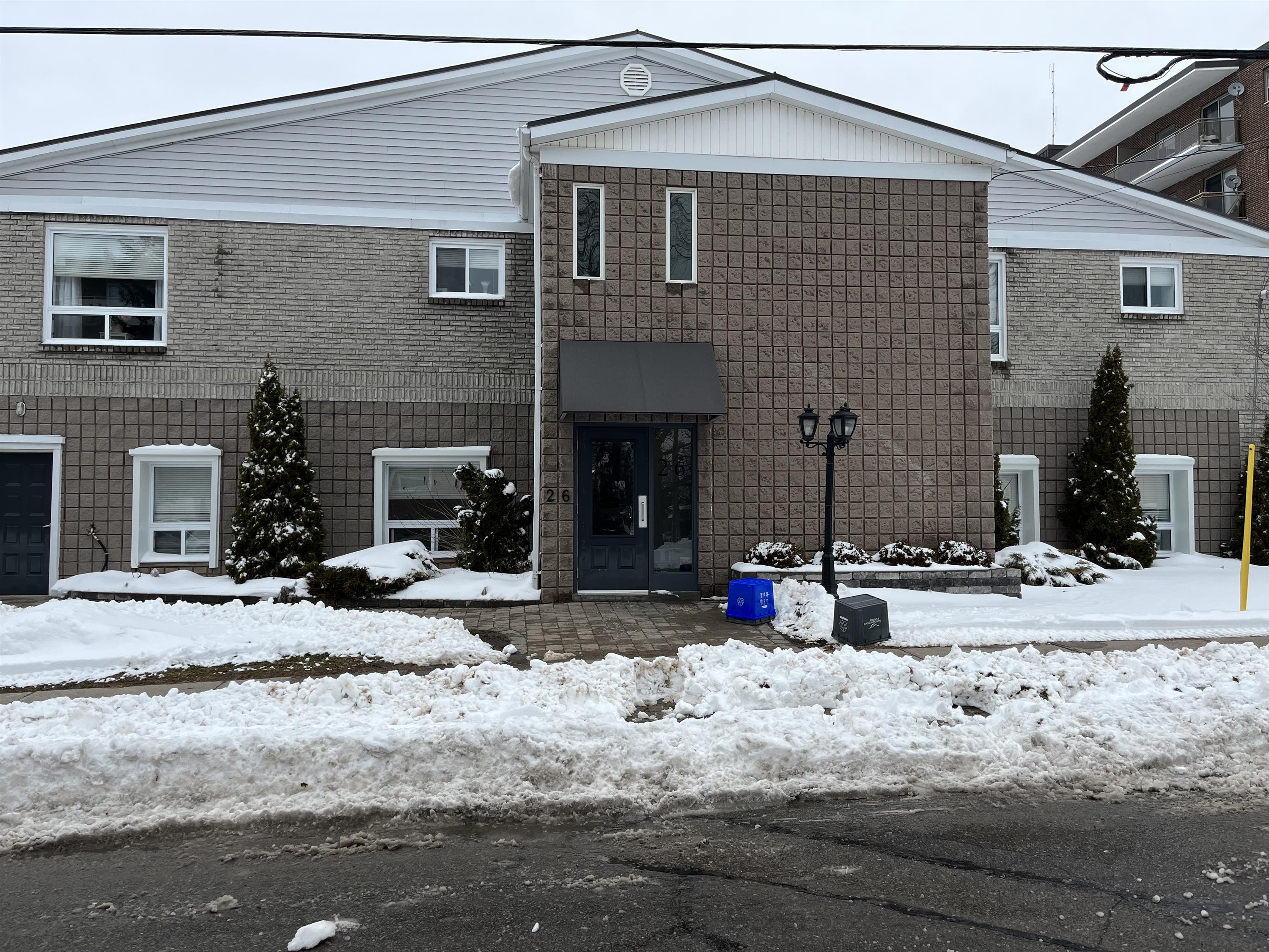 26 Spencer Street East Unit 112